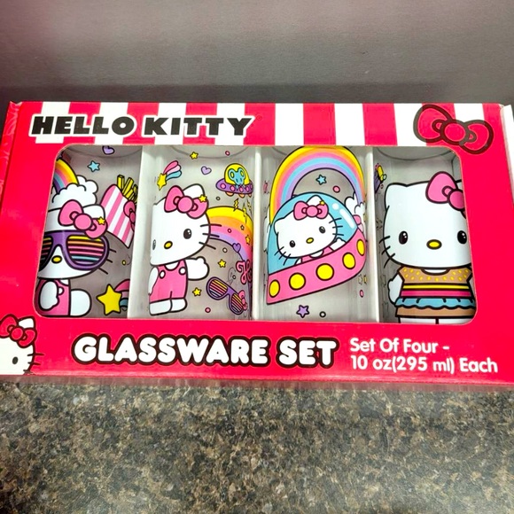 Hello Kitty glass cup set - Picture 1 of 1